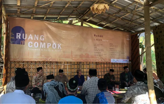 Dokumentasi Compok Literasi 17
