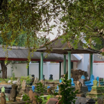 Lewat Pintu Belakang, Mencari Yang Hilang